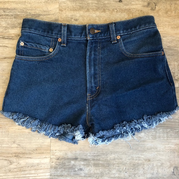 Levi's Pants - Levi cutoff highwaisted mom jean shorts